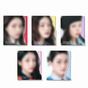 ILLIT [BOMB] 3rd Mini Album GLLIT Ver/CD+Photo Book+B.Mark+Sticker+2 Card+Poster - Bild 1 von 24