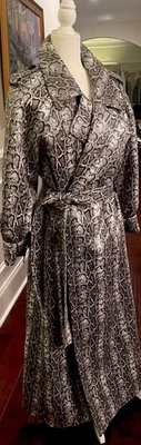 Alice & Olivia Jarrett Vegan Snakeskin Print  Trench Coat MSRP $995.00 NWT XL - Image 1 of 4