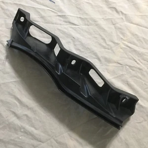 Vw Oem Passat Left Front Bumper Bracket 3C0807889A - Picture 1 of 5