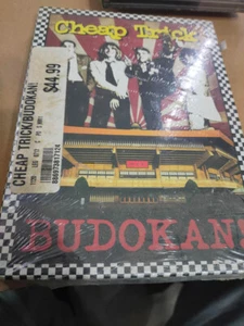 Cheap Trick - Budokan 4-Disc Set DVD/3-CD Collectors Edition SEALED - Foto 1 di 2