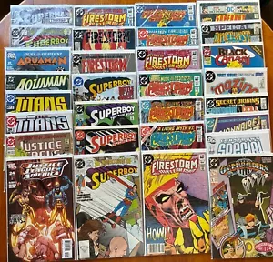 (30) DC Comic Books - Bagged Boarded Lot - Superboy Aquaman Titans JLA +++ - Picture 1 of 2