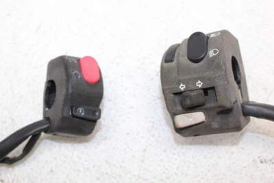 02-06 TRIUMPH SPEED CUATRO INTERRUPTORES INTERRUPTOR SEÑALES BOCINA ARRANQUE IZQUIERDA Y DERECHA Foto 1 de 4