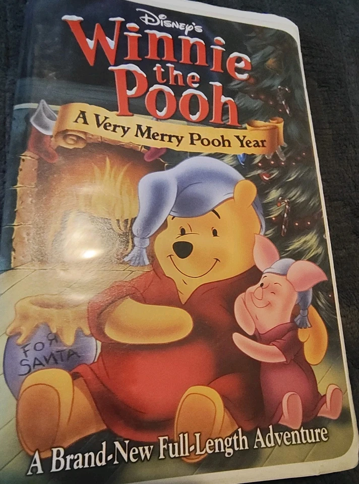Winnie the Pooh - A Very Merry Pooh Year (VHS, 2002) - Image 1 of 3