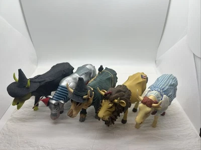 Cow Parade, Wizard Of Oz, (5), Dorothy, Lion, Scarecrow, Tin Man, Wicked Witch - Image 1 of 4