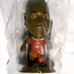 Corinthian Microstars LIVERPOOL Home DIOUF MC1305 GOLD BASE - UK Series 6 - Picture 1 of 1