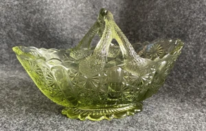Fenton Green Glass Daisy and Button Oval Basket With Split Twig Handle - Picture 1 of 12