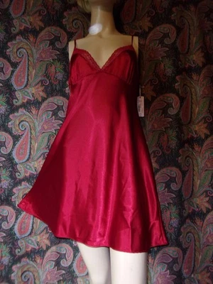Nuevo con etiquetas Camisón Ambrielle Rojo Satinado Chemise con Borde de Encaje Talla L Foto 1 de 4