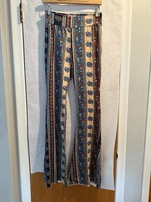 Leggings acampanados con estampado de cachemira ShopMy Trend talla M Foto 1 de 3