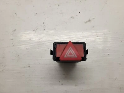 Bouton warning pour audi a4 break serie 1 phase 2 tdi de 1999 - Photo 1/4