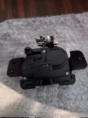 Cierre de puerta trasera para Dodge Durango 2006 edición limitada  Foto 1 de 2