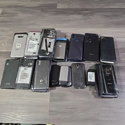 Scrap Cell Phone Lot  Gold Recovery Precious Metals As-is Wysiwyg  - Image 1 of 4