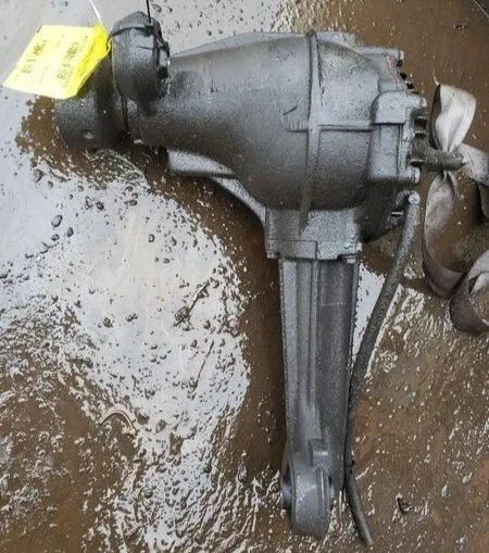 2005-2010 Jeep Grand Cherokee 3.7L Front Axle Differential Carrier 3.07 Ratio - Image 1 of 1