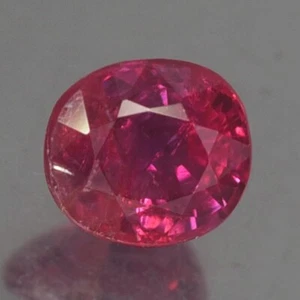 CUSCINO 0,61 CT AFFASCINANTE AA NON RISCALDATO ROSSO ROSATO RUBINO NATURALE - Foto 1 di 3