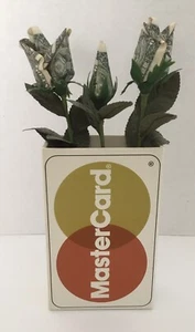 Promozione MasterCard vintage anni '80 con rose banconote da dollari rara! - Foto 1 di 3