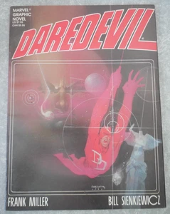 MARVEL GRAPHIC NOVEL: DAREDEVIL LOVE AND WAR by MILLER & SIENKIEWICZ, 1986, 6.5! - Picture 1 of 2