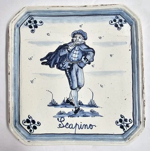 Delfter Stil italienische Keramik 9,5" Wandrelief Scapino blau auf weiß Trickster - Bild 1 von 6