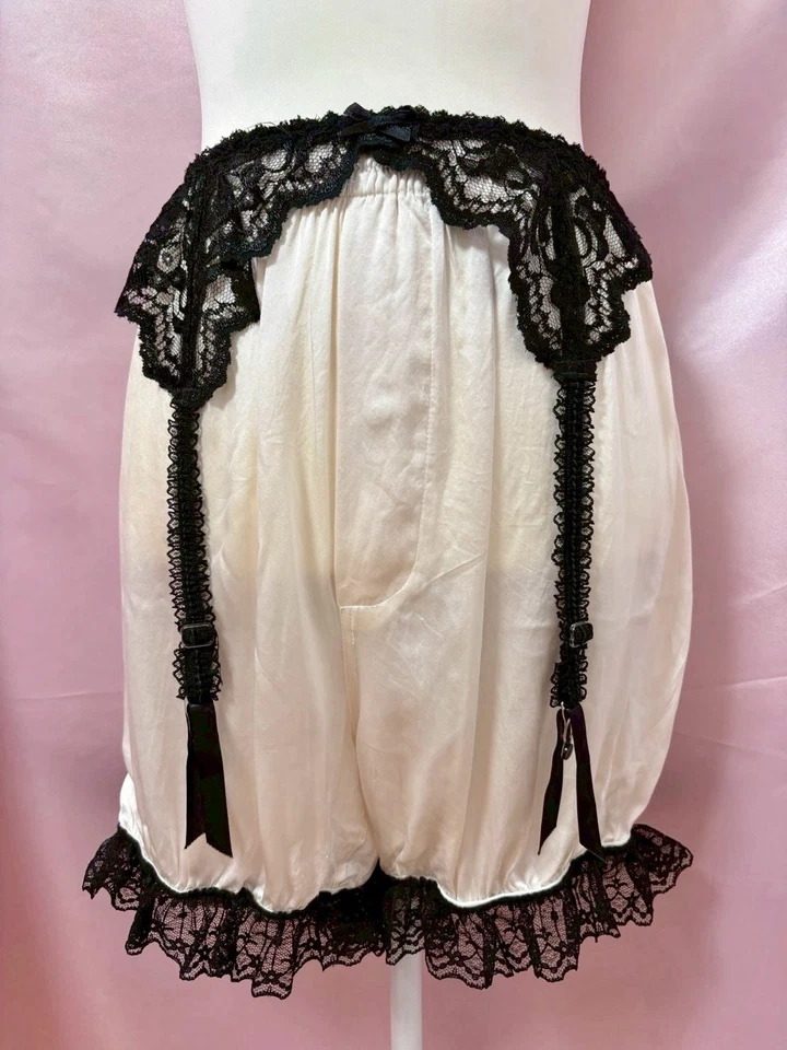 Cinturón liguero vintage años 90 Midnight encaje florers satinado EE. UU. pinup Fairycore Foto 1 de 4