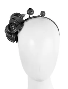 Flor de cuero negro fascinante carreras de invierno de Max Alexander. Precio de venta sugerido por el fabricante: $119.95 - Imagen 1 de 5
