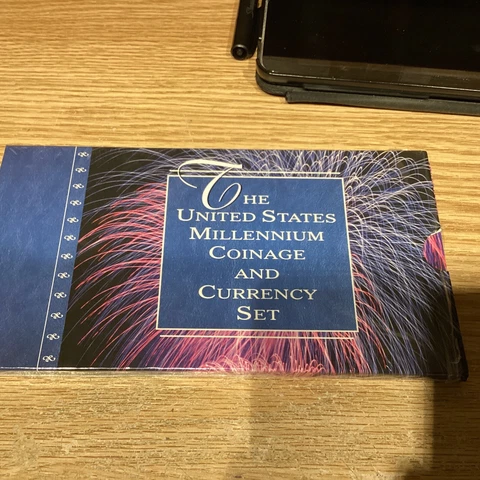 2000 US Mint Millennium Coinage and Currency Set in OGP (opened) Cover