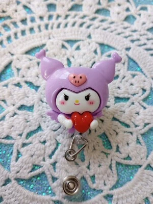 Carrete de insignia Kuromi, RN, soporte de insignia de maestro, etiqueta de nombre de identificación, cordón de anime Foto 1 de 4