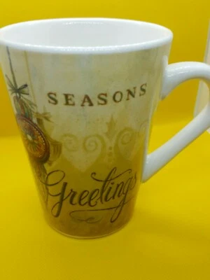 Кружка Oneida SEASON'S WELCOMEINGS 10 унций чашка золотое украшение Angela Staehling Christmas  - Изображение 1 из 4