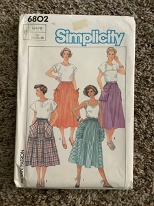 Simplicity SEWING PATTERN 6802 Misses SKIRTS w/Pockets Sizes 6-8-10 UNCUT Easy - Picture 1 of 3