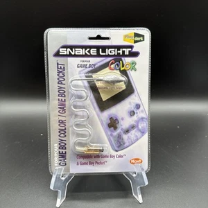 Lámpara GameBoy Color/Bolsillo Serpiente Gusano Luz Plateada Nueva en Paquete Sellado - Imagen 1 de 10