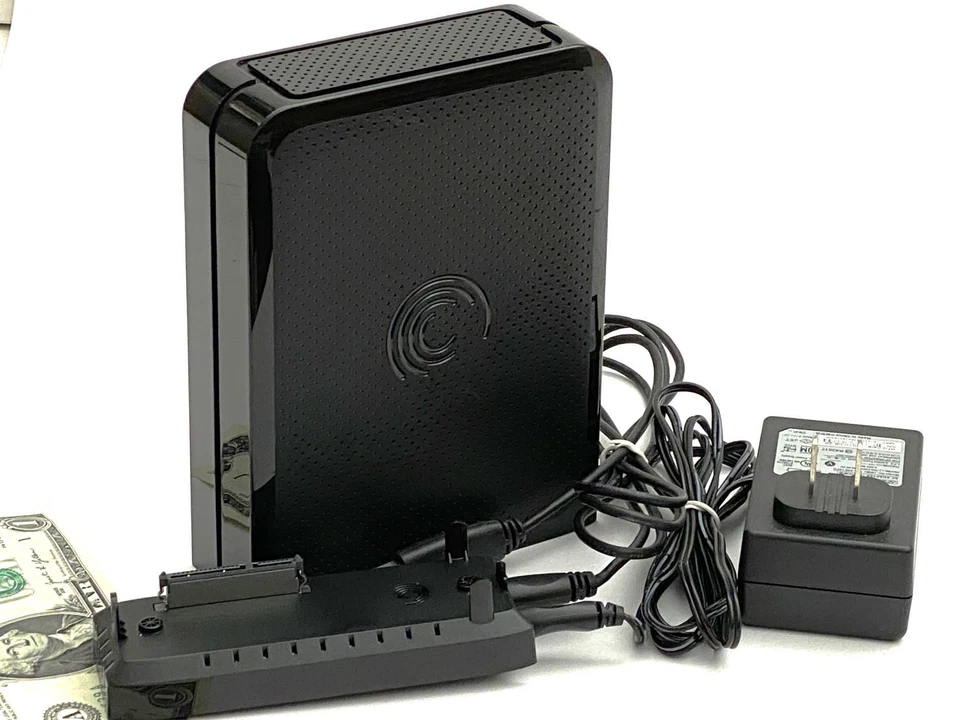 *SEAGATE FreeAgent GoFlex DESK 1-TB* USB 3.0 9ZQ2N1-500 External w. DOCKING BASE - Image 1 of 4