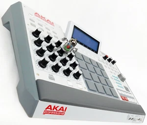 Akai MPC Renaissance Sampler Synthesizer + Fast Neuwertig + 1.5Jahre Garantie - Bild 1 von 13