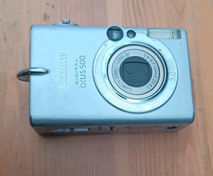 Canon IXUS 500 Silver 5MP Digital Camera Damaged . Spares Or Repair - Picture 1 of 6