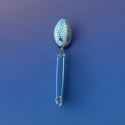 Vintage Metal Tea Infuser Spoon Stainless Steel Loose Leaf Strainer Steeper 6.5 - Image 1 of 4