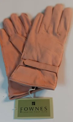 Guantes de cuero gamuza forrados de lana para dama, rosa salmón, medianos, nuevos. Foto 1 de 3