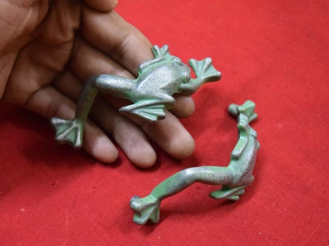 Frog Design Drawer Knobs Green Zinc Australian Frog Pair Of 2 Vintage Look BM181 Cover