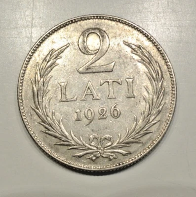 LATVIA 2 LATI SILVER 1926  XF/50/TTB + - Image 1 of 2