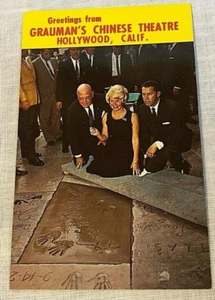 Doris Day at Grauman's Chinese Theatre Hollywood CA Vintage Chrome Postcard - Picture 1 of 2