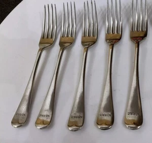Vtg 5 Silver Plate Walker & Hall 17cm Old English Dessert Forks Cutlery Norris - Picture 1 of 8