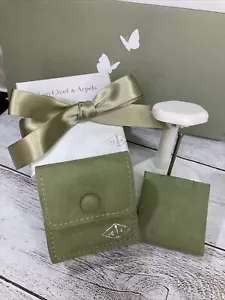 Van Cleef & Arpels pendant necklace hard box suede Second-hand goods - Picture 1 of 14