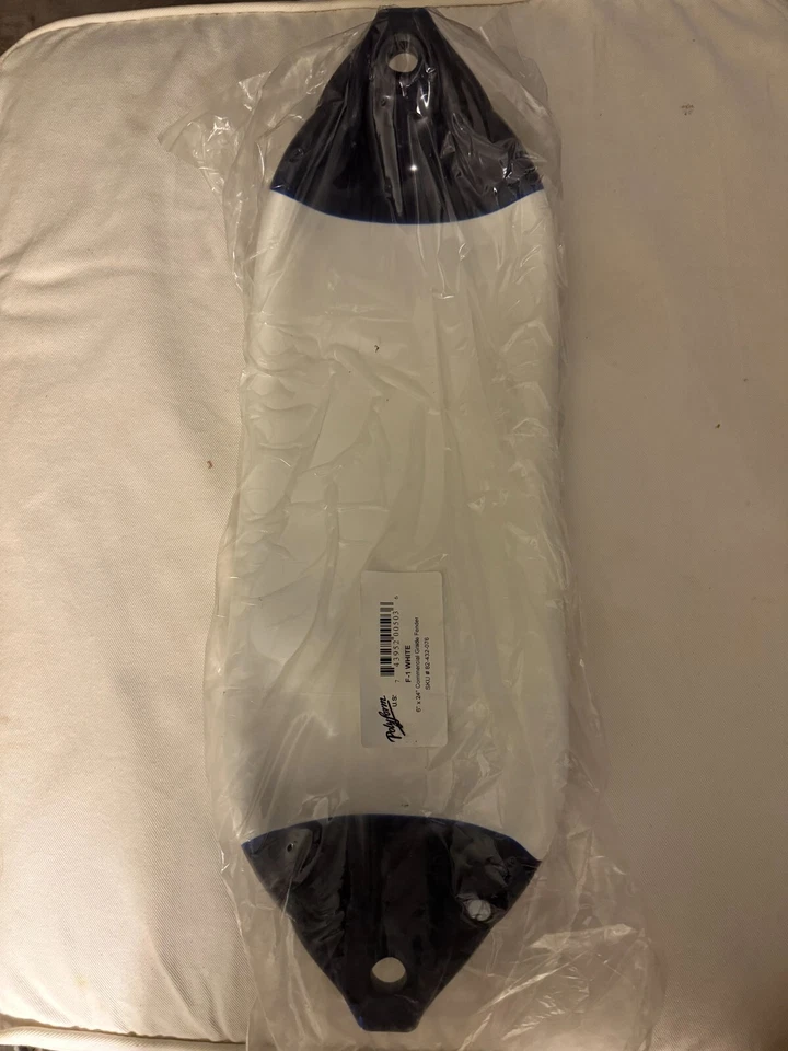 Guardabarros Polyform F-1 Twin Eye 6" x 24" - Blanco - F-1-BLANCO Foto 1 de 1