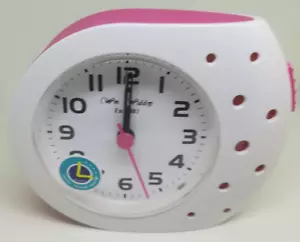Widdop Quartz Travel Alarm Clock Quiet Movement Snooze Function LED - Picture 1 of 5