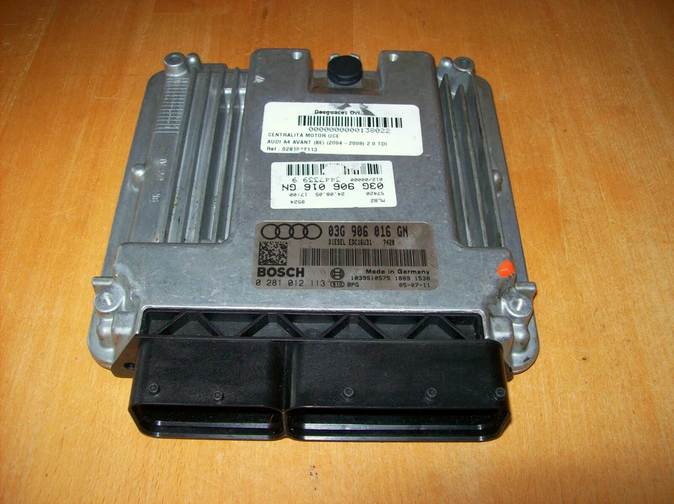 Centralina motore Audi A4 (8E) Avant 2.0 TDI BLB 0281012113 03G906016GN EDC16U31 - Immagine 1 di 1