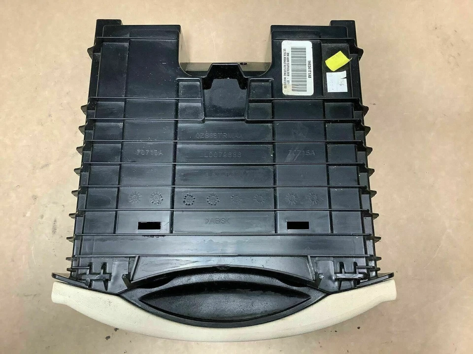 VOLKSWAGEN ROUTAN 2010 FRONT DASH DASHBOARD CENTER CUP HOLDER DRINK TRAY FACTORY - Image 1 of 4