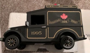 Dept. 56 Heritage Village Express Van #2163-7 Canadian Event 1995 w/ Box - Picture 1 of 3