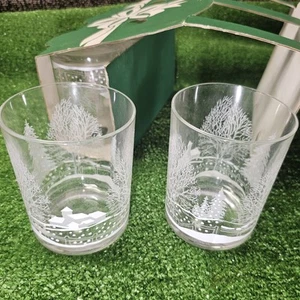 Vasos de vidrio para bebidas/cócteles vintage 1991 esmerilados escena de granja de Navidad nuevos de stock - Imagen 1 de 11