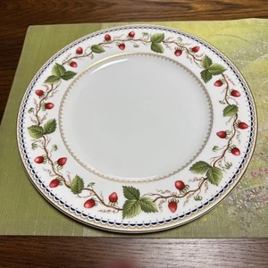 Wedgwood Wilde Erdbeere Archiv Essteller 10,6" Fine Bone China - Bild 1 von 8