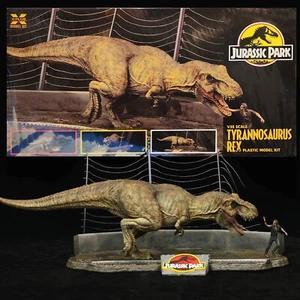 X-PLUS MODELL 2001301 1/35 JURASSIC PARK TYRANNOSAURUS REX KIT - Bild 1 von 8
