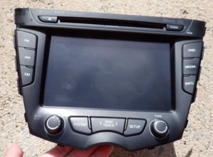 2012-2017 Hyundai Veloster AM FM Radio Receiver Information Display Screen OEM - Picture 1 of 13