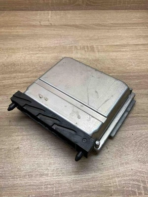 08677708A 0281010319  Engine control unit/module ECU Fits for Volvo S80 - Image 1 of 4