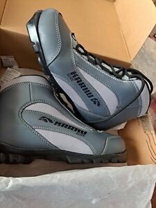 karhu glide snowshoeing boots  New In Box Mens 6.5 Womens 8