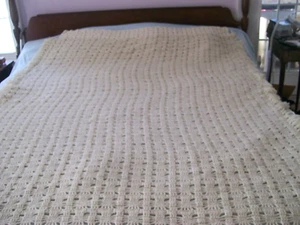 Hand Crocheted Bedspread-Ivory-Beautiful Pattern-92"W x96"L - Picture 1 of 6