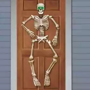 Esqueleto activado por sonido con ojos móviles e iluminados pared/puerta utilería de Halloween - Imagen 1 de 1